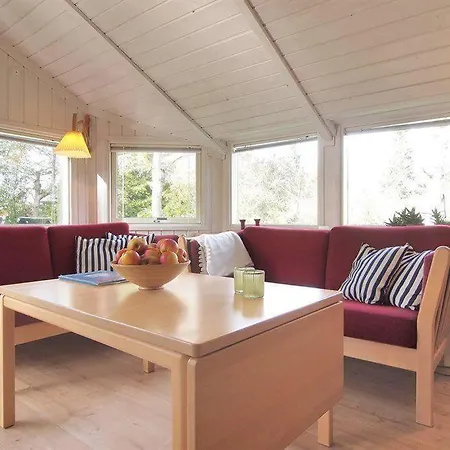 I Marielyst Med Og Sauna, Incl El Og Vand, Taet Pa By Og * Bøtø By