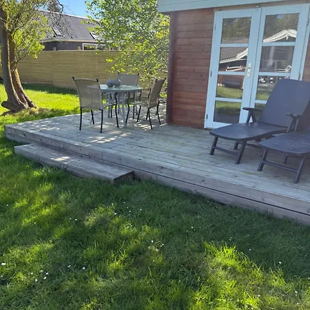 I Marielyst Med Og Sauna, Incl El Og Vand, Taet Pa By Og